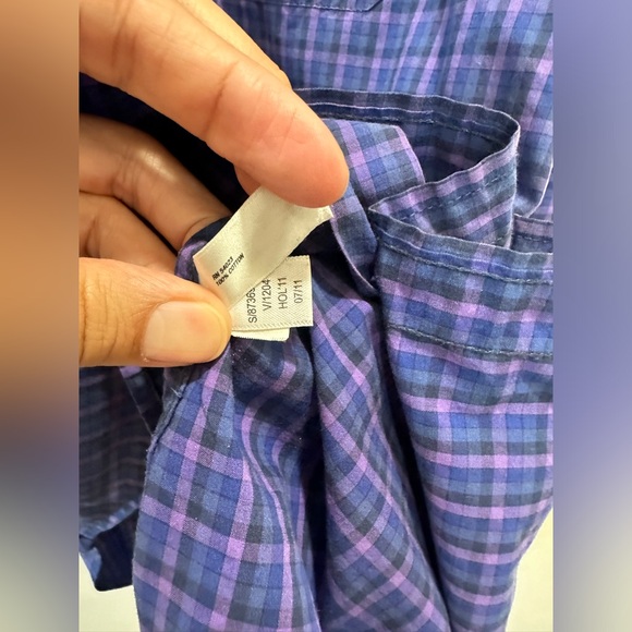 Purple checkered Gap shirt in Small - Picture 2 of 3